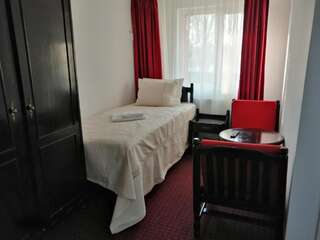 Отели типа «постель и завтрак» Copou Inn Яссы Одноместный номер с общей ванной комнатой-4